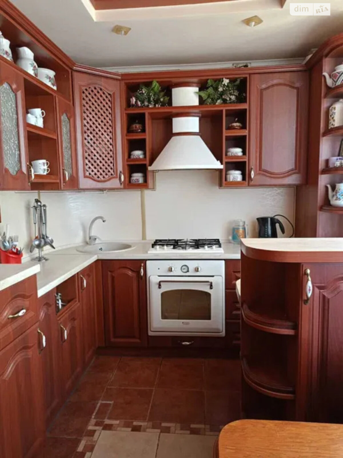 Продажа трехкомнатной квартиры в Харькове, на ул. Луи Пастера 183, район Восточный фото 1 Продажа трехкомнатной квартиры в Харькове, на ул. Луи Пастера 183, район Восточный фото 1