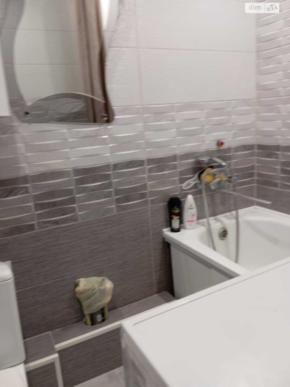 Продажа трехкомнатной квартиры в Харькове, на просп. Юбилейный 59, фото 1 Продажа трехкомнатной квартиры в Харькове, на просп. Юбилейный 59, фото 1