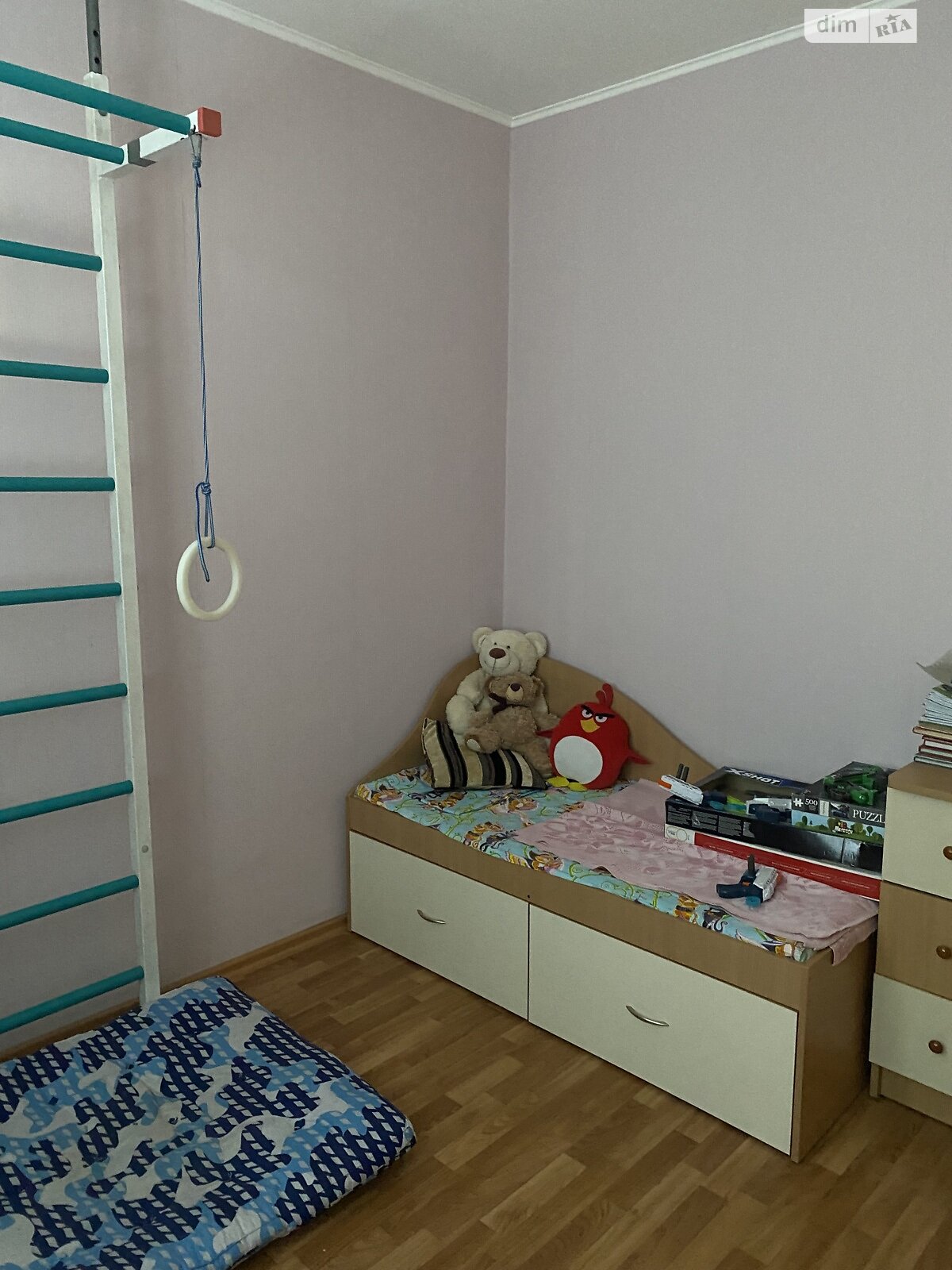 Продажа трехкомнатной квартиры в Харькове, на ул. Юннатов 1, район Залютино фото 1 Продажа трехкомнатной квартиры в Харькове, на ул. Юннатов 1, район Залютино фото 1