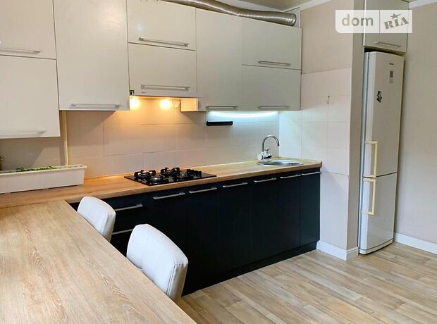 Продажа трехкомнатной квартиры в Херсоне, на 49 Гвардейской дивизии район Таврический фото 1 Продажа трехкомнатной квартиры в Херсоне, на 49 Гвардейской дивизии район Таврический фото 1