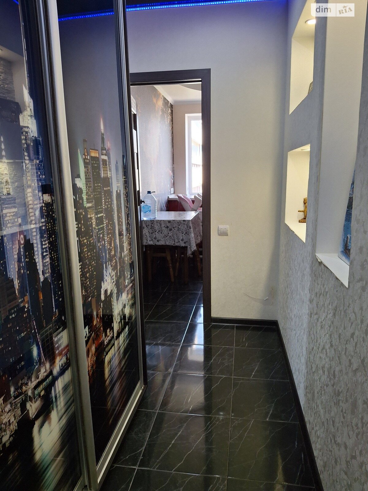 Продажа двухкомнатной квартиры в Херсоне, на просп. Адмирала Сенявина 152А, район Таврический фото 1