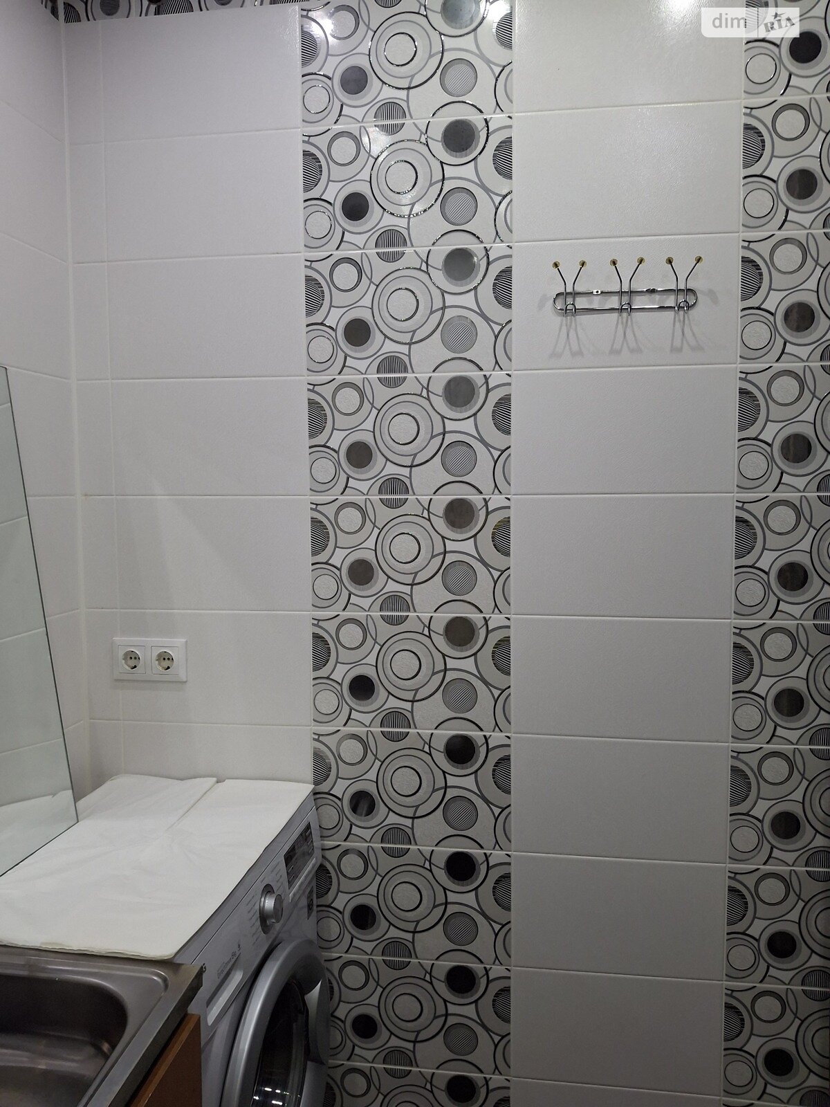 Продажа двухкомнатной квартиры в Херсоне, на просп. Адмирала Сенявина 152А, район Таврический фото 1