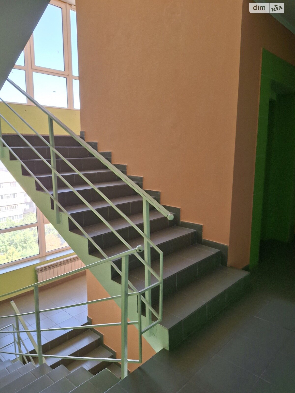 Продажа двухкомнатной квартиры в Херсоне, на просп. Адмирала Сенявина 152А, район Таврический фото 1