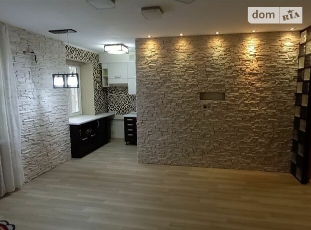 Продажа двухкомнатной квартиры в Херсоне, на Красностуденческая 10, район Центр фото 1 Продажа двухкомнатной квартиры в Херсоне, на Красностуденческая 10, район Центр фото 1