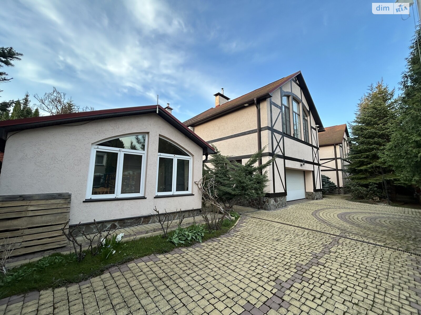 Продаж шестикімнатної квартири в Хлепчі, на вул. Верхній Вал 10, фото 1 Продаж шестикімнатної квартири в Хлепчі, на вул. Верхній Вал 10, фото 1