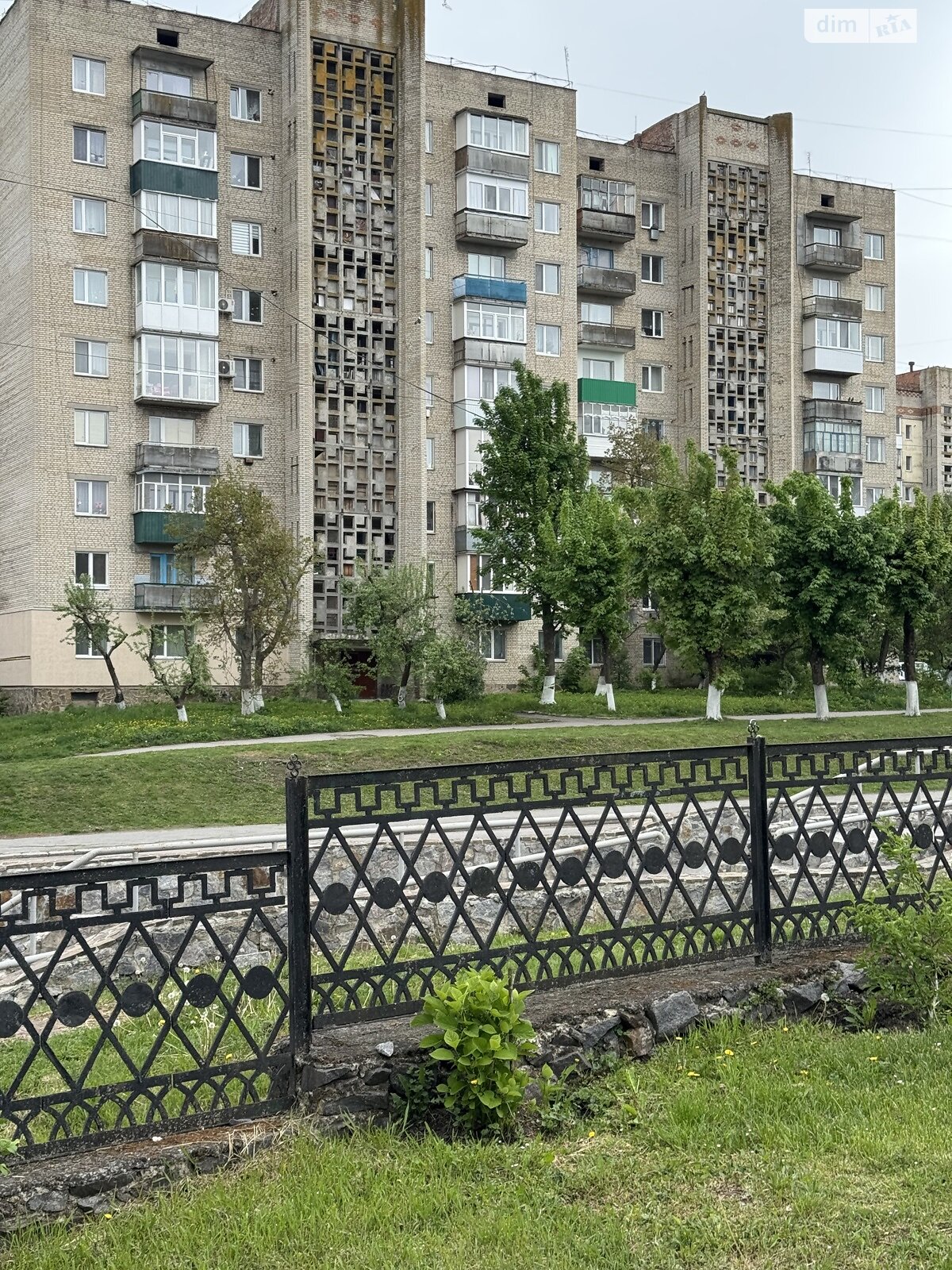 Продаж чотирикімнатної квартири в Хмільнику, на вул. Владислава Українця 9, фото 1 Продаж чотирикімнатної квартири в Хмільнику, на вул. Владислава Українця 9, фото 1