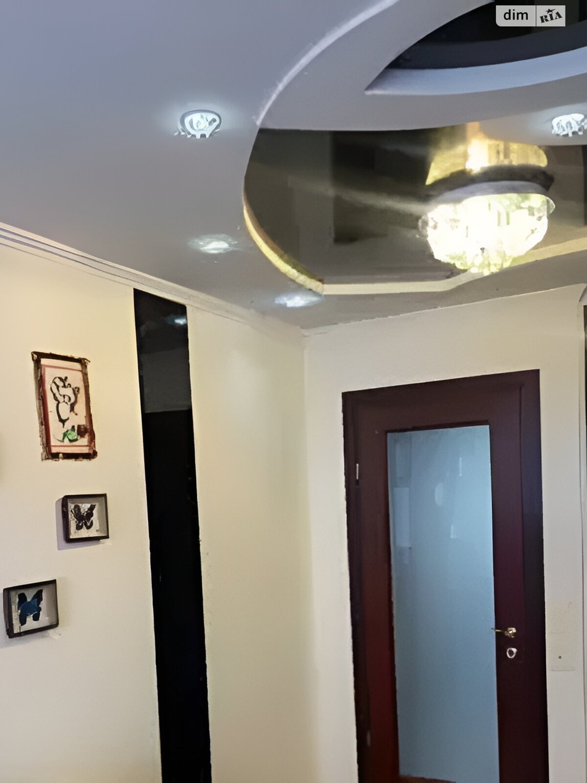 Продаж трикімнатної квартири в Хмельницькому, на пров. Незалежності, район Болгари фото 1 Продаж трикімнатної квартири в Хмельницькому, на пров. Незалежності, район Болгари фото 1
