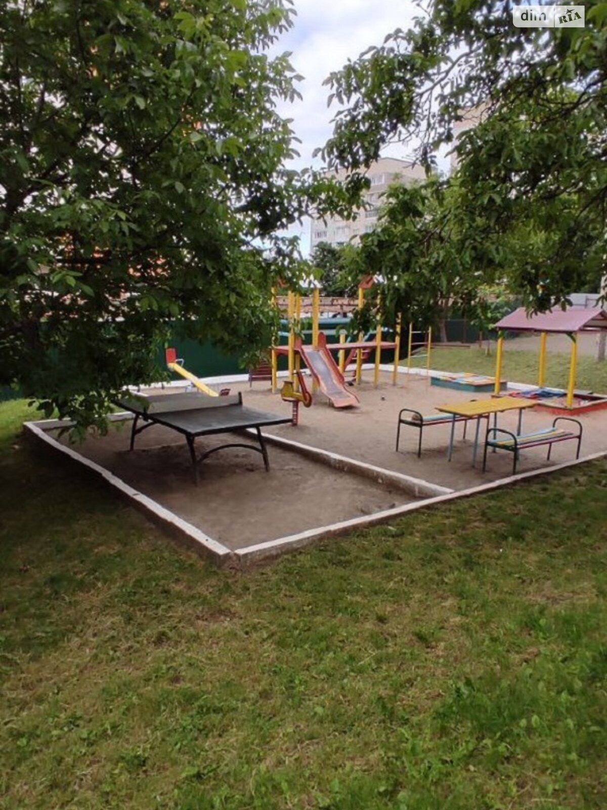 Продажа трехкомнатной квартиры в Хмельницком, на ул. Александра Кушнирука 15, район Дубово фото 1