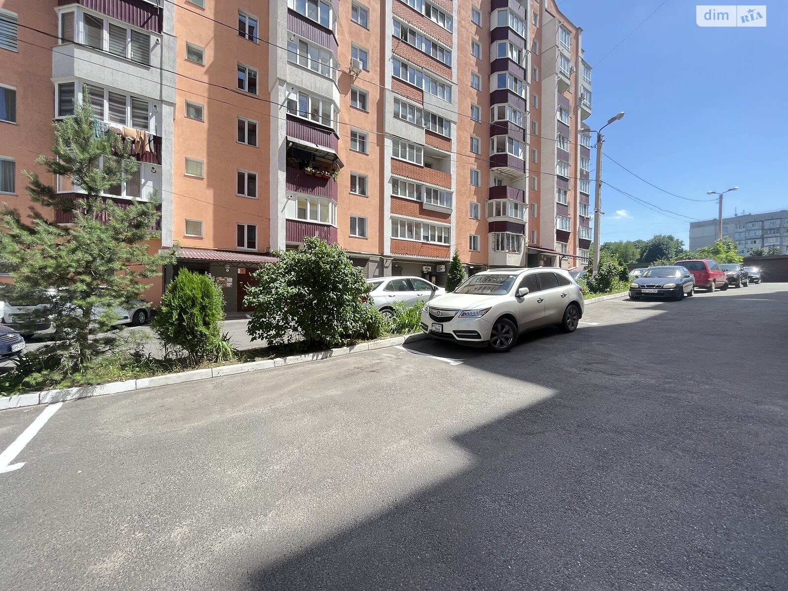 Продажа трехкомнатной квартиры в Хмельницком, на ул. Александра Кушнирука 15, район Дубово фото 1