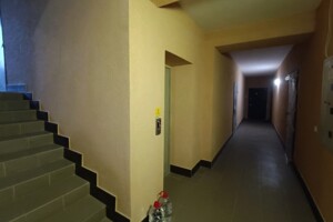 Продаж трикімнатної квартири в Хмельницькому, на пров. Франка Івана 8, район Дубове фото 2