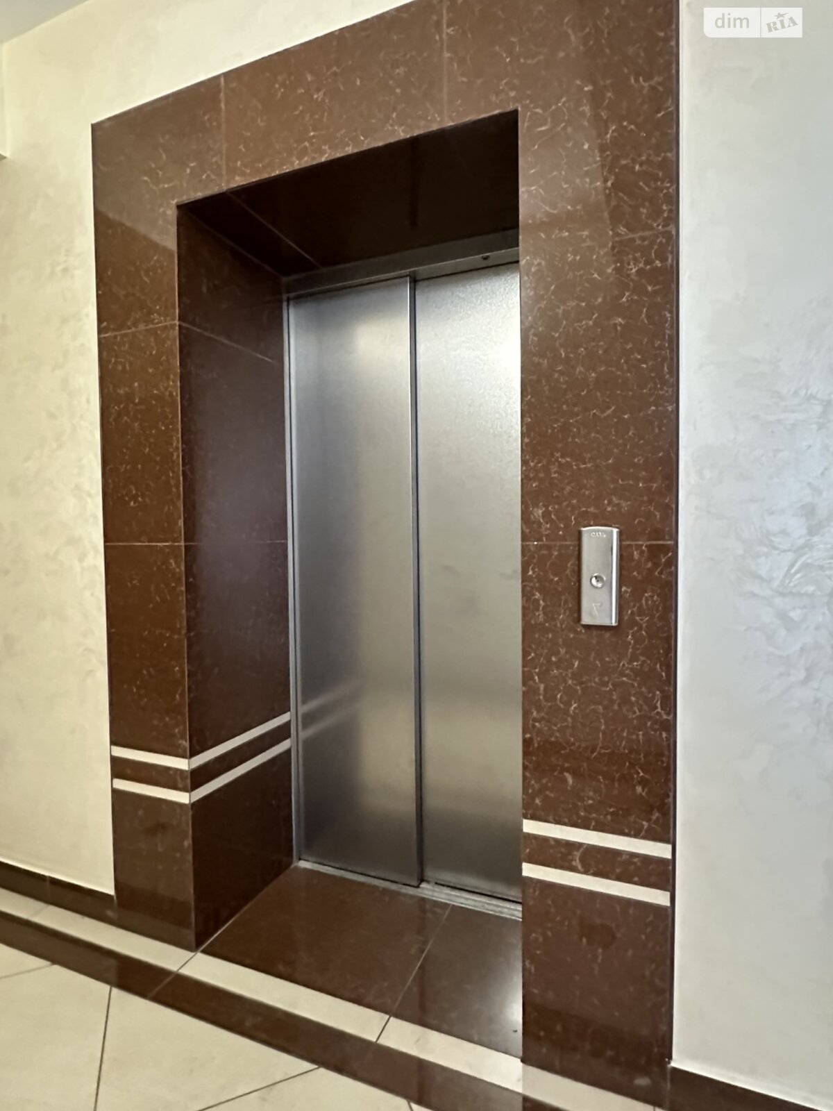 Продаж двокімнатної квартири в Хмельницькому, на вул. Городня, район Гречани ближні фото 1 Продаж двокімнатної квартири в Хмельницькому, на вул. Городня, район Гречани ближні фото 1