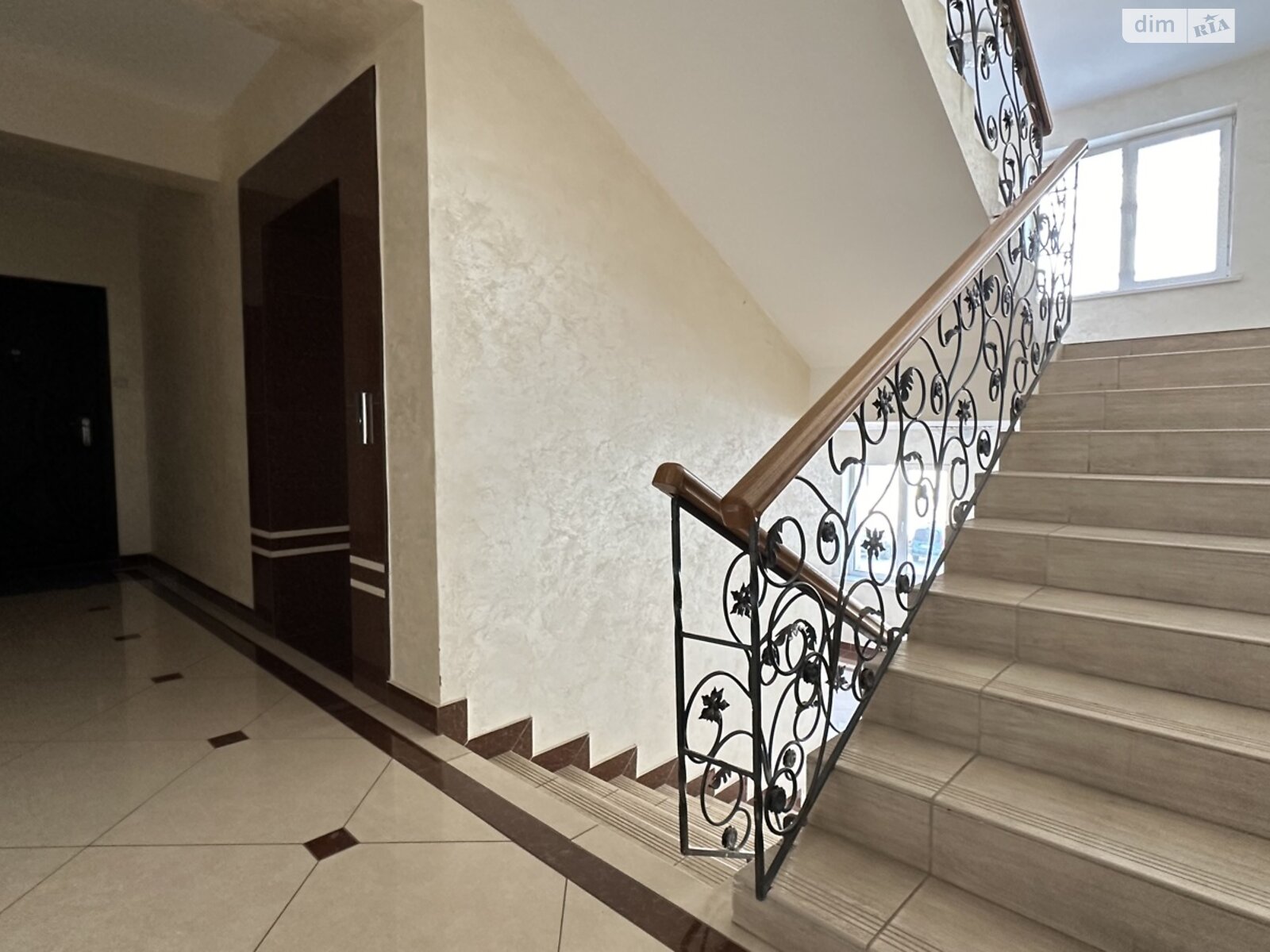 Продаж двокімнатної квартири в Хмельницькому, на вул. Городня, район Гречани ближні фото 1 Продаж двокімнатної квартири в Хмельницькому, на вул. Городня, район Гречани ближні фото 1