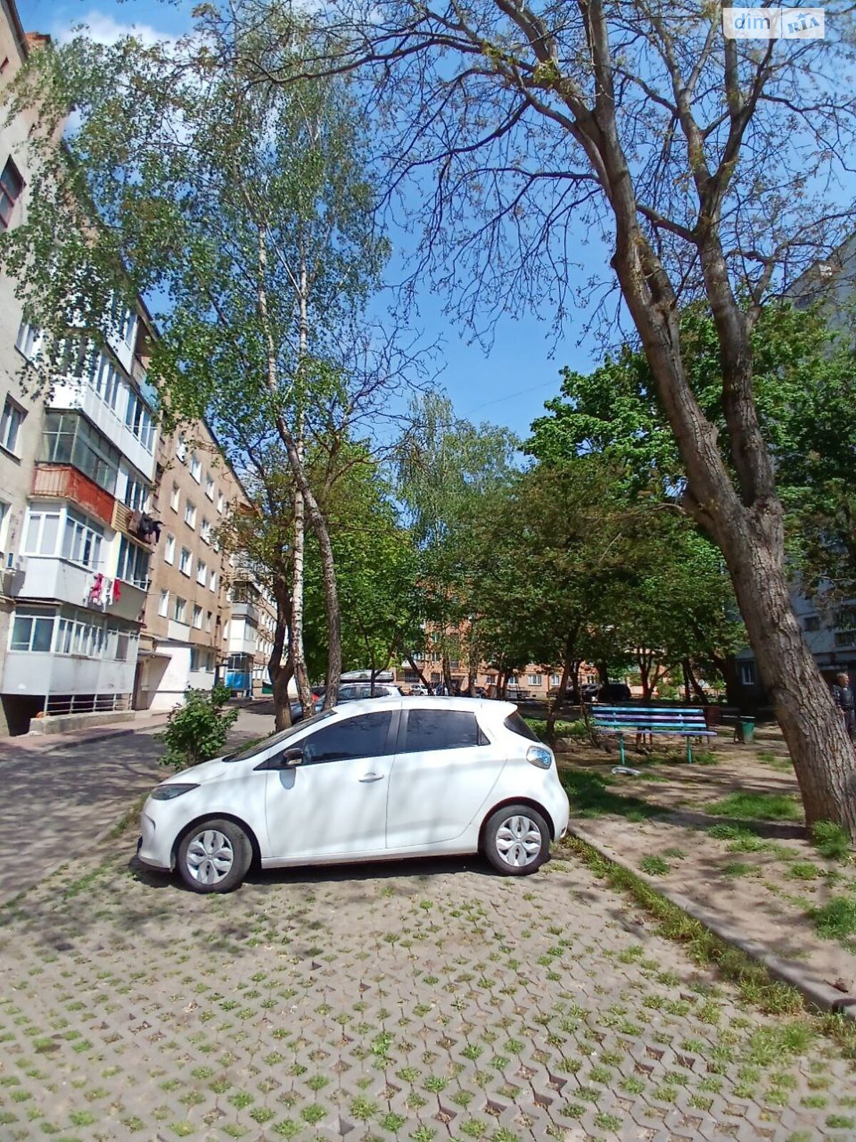 Продаж трикімнатної квартири в Хмельницькому, на вул. Романа Шухевича 5, район Гречани фото 1 Продаж трикімнатної квартири в Хмельницькому, на вул. Романа Шухевича 5, район Гречани фото 1