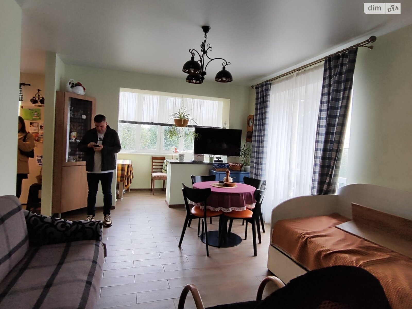 Продаж трикімнатної квартири в Хмельницькому, на вул. Козацька 38, район Кавказ фото 1 Продаж трикімнатної квартири в Хмельницькому, на вул. Козацька 38, район Кавказ фото 1