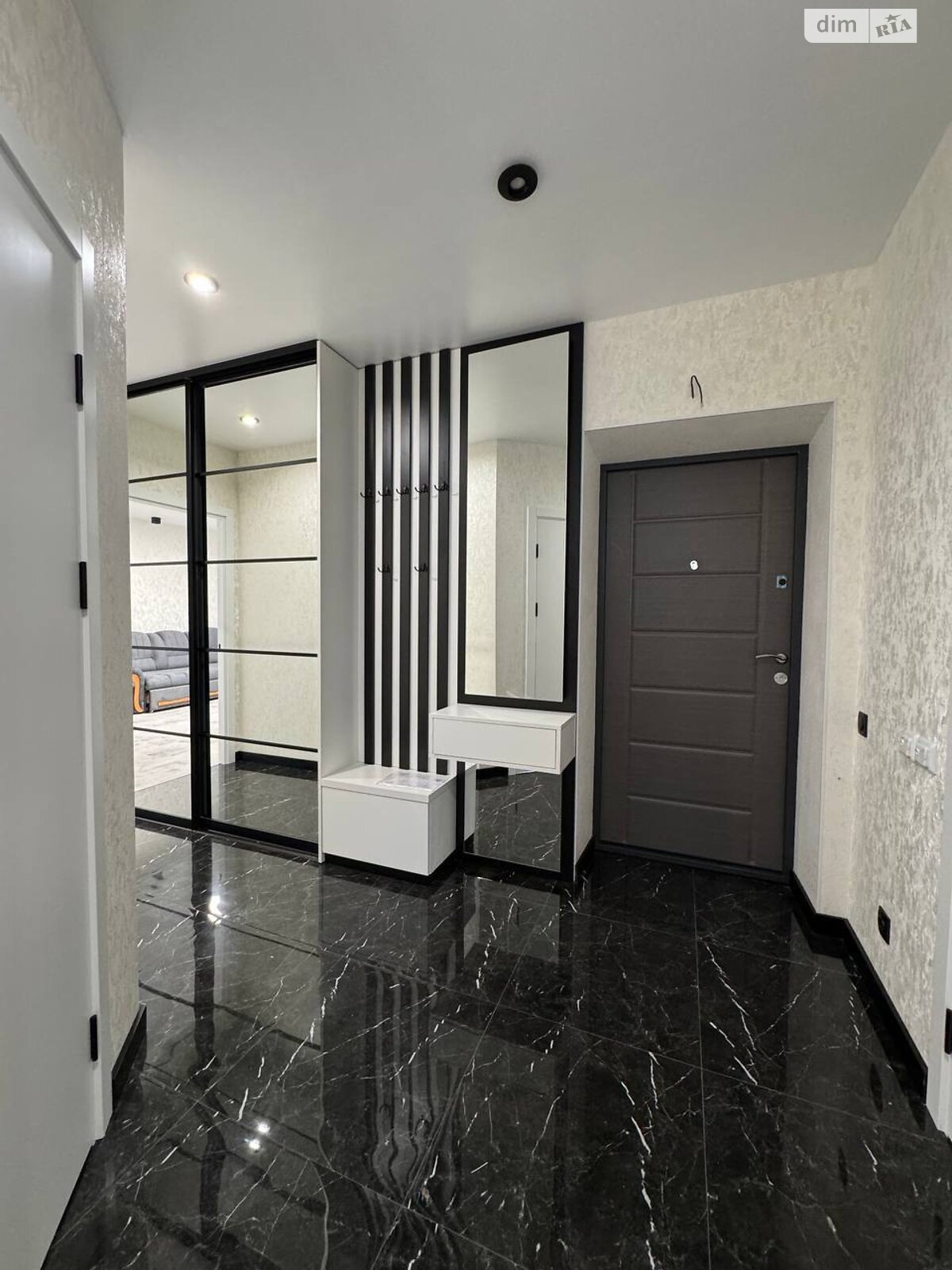 Продажа двухкомнатной квартиры в Хмельницком, на шоссе Винницкое 1/3А, район Выставка фото 1 Продажа двухкомнатной квартиры в Хмельницком, на шоссе Винницкое 1/3А, район Выставка фото 1