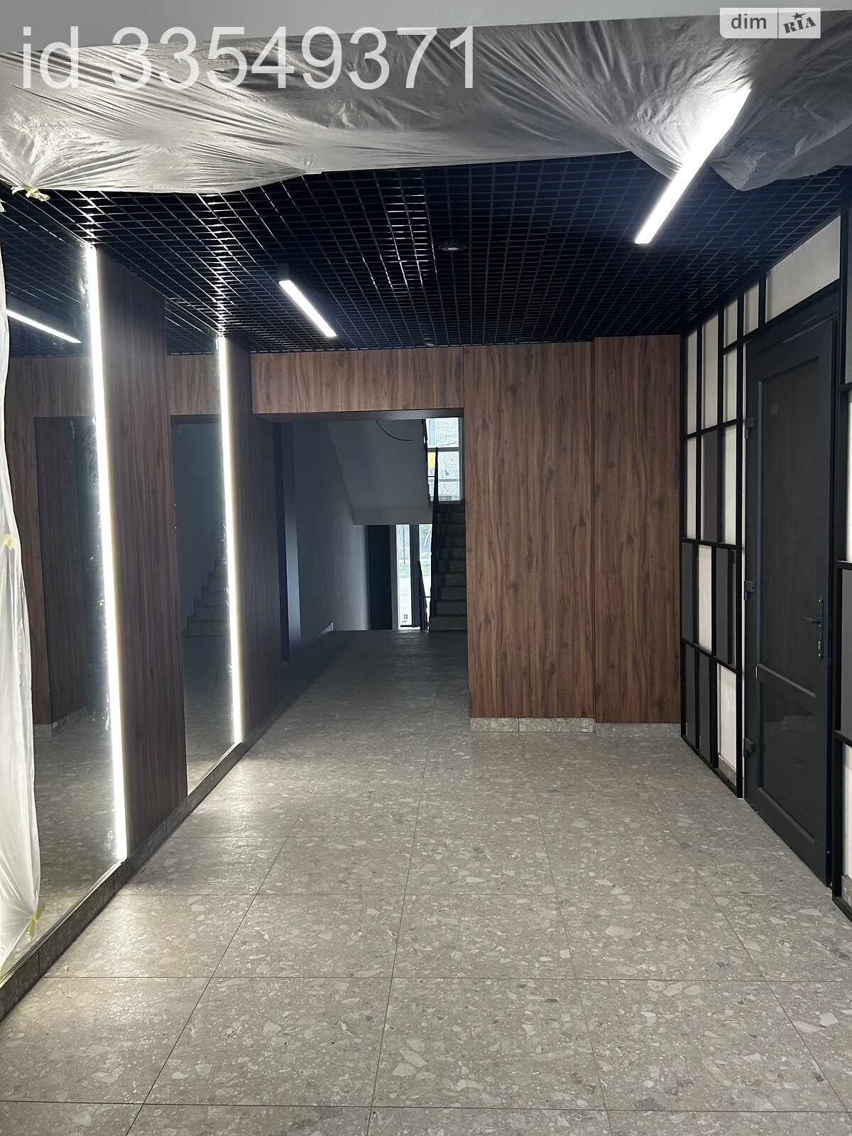 Продаж двокімнатної квартири в Хмельницькому, на просп. Миру 96, фото 1 Продаж двокімнатної квартири в Хмельницькому, на просп. Миру 96, фото 1