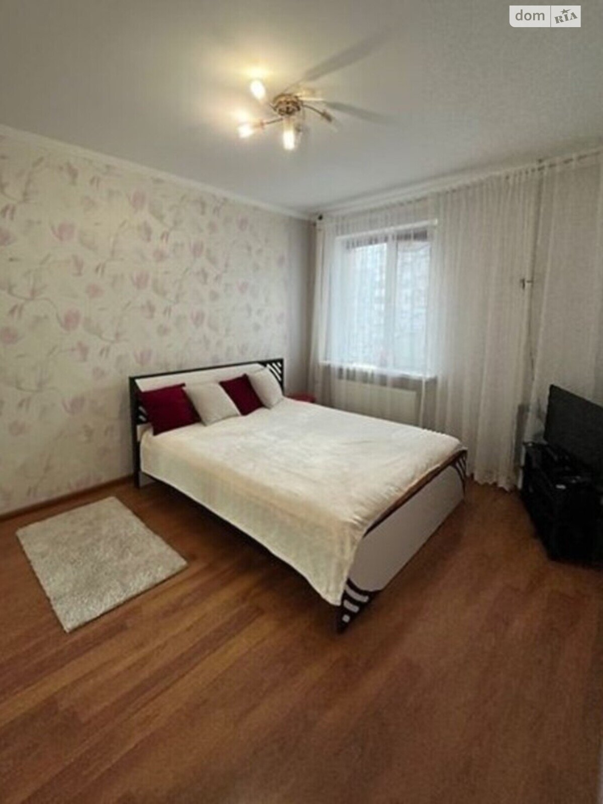 Продажа трехкомнатной квартиры в Хмельницком, на ул. Кармелюка, район Озёрный фото 1