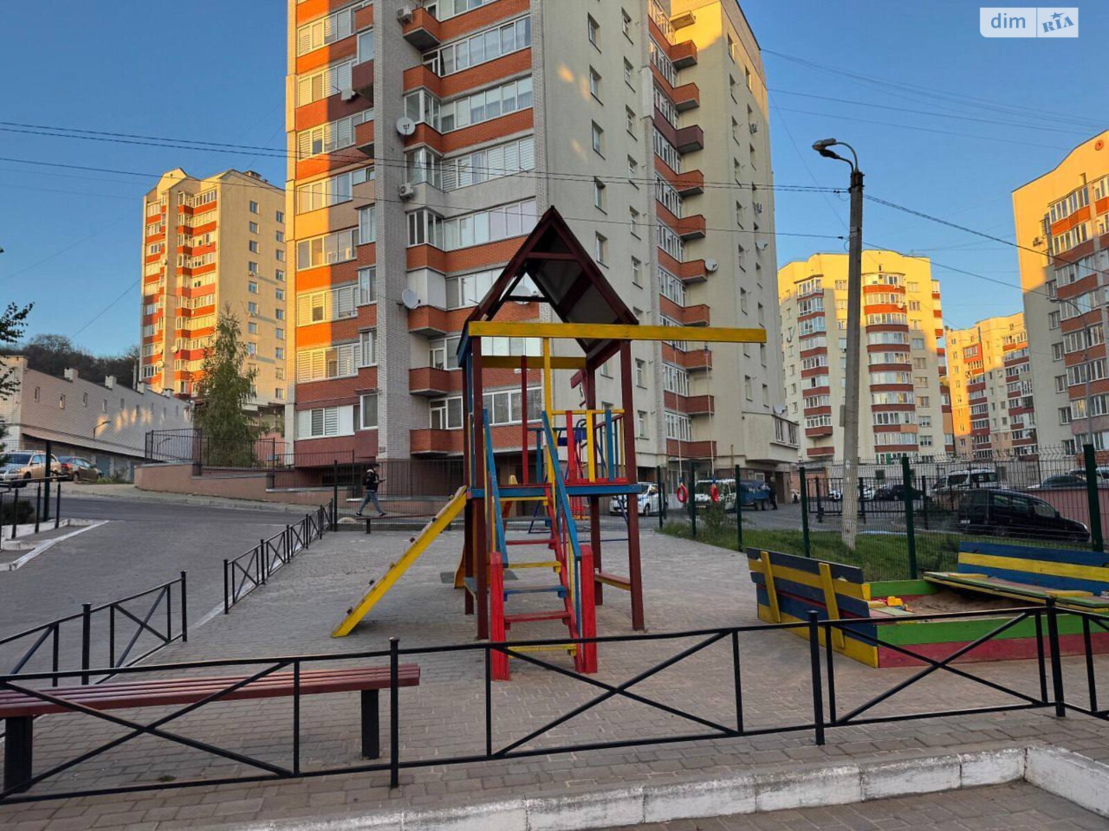 Продаж однокімнатної квартири в Хмельницькому, на вул. Кармелюка 11/1, район Озерна фото 1 Продаж однокімнатної квартири в Хмельницькому, на вул. Кармелюка 11/1, район Озерна фото 1