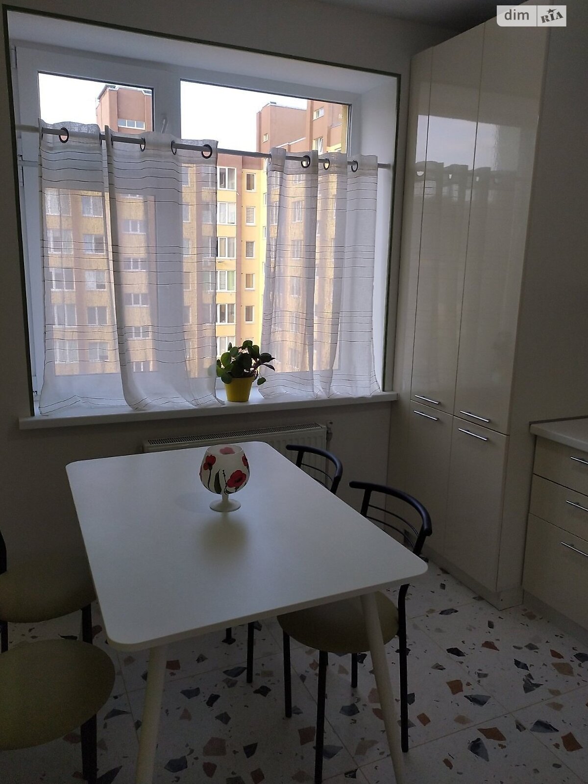 Продаж двокімнатної квартири в Хмельницькому, на вул. Кармелюка 11, район Озерна фото 1 Продаж двокімнатної квартири в Хмельницькому, на вул. Кармелюка 11, район Озерна фото 1