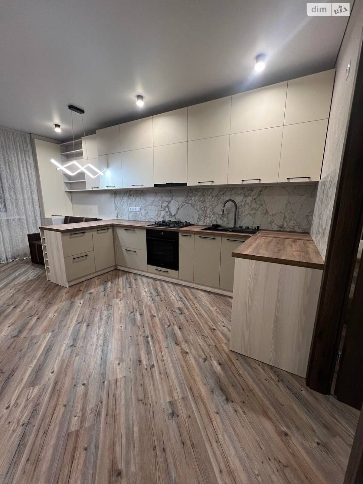 Продажа двухкомнатной квартиры в Хмельницком, на ул. Кармелюка 3/6, район Озёрный фото 1 Продажа двухкомнатной квартиры в Хмельницком, на ул. Кармелюка 3/6, район Озёрный фото 1