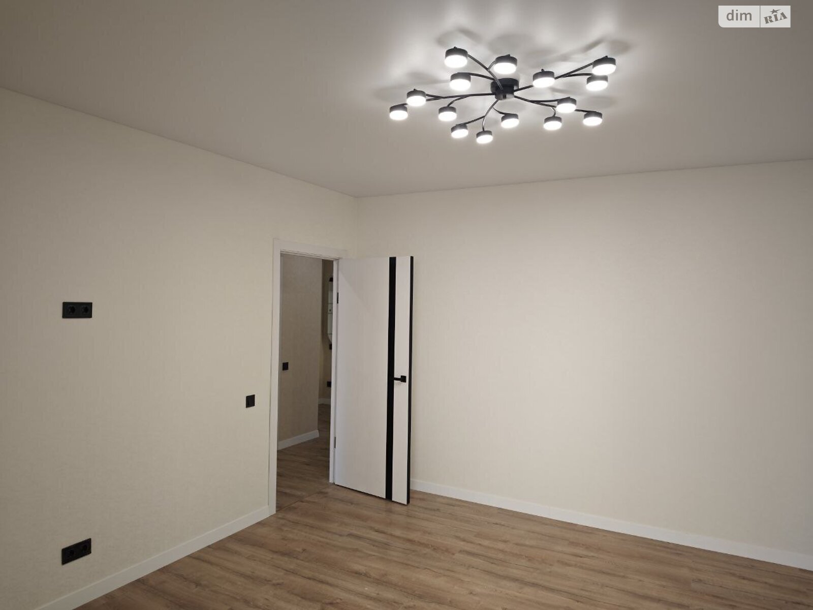 Продажа двухкомнатной квартиры в Хмельницком, на ул. Кармелюка 11/2 корпус 1, район Озёрный фото 1