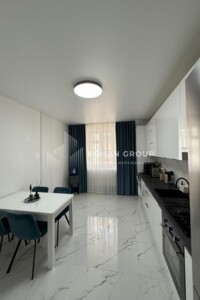 Продажа двухкомнатной квартиры в Хмельницком, на ул. Кармелюка 3/6, район Озёрный фото 2