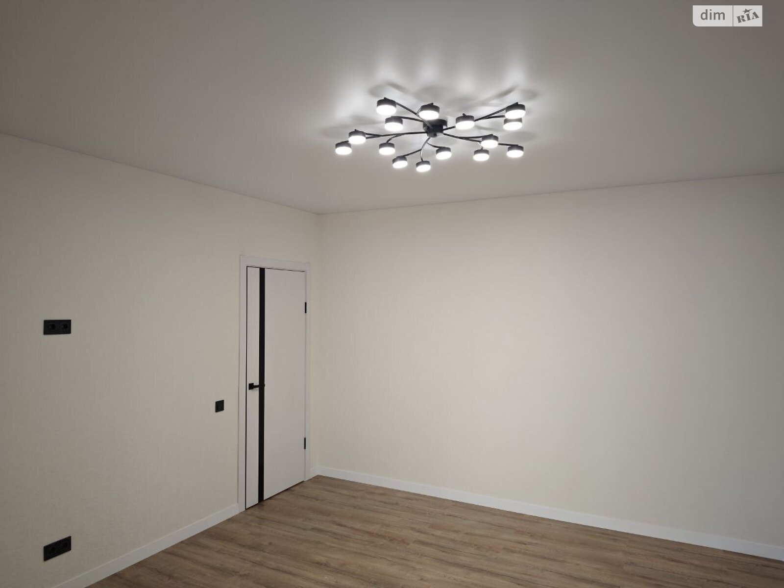 Продажа двухкомнатной квартиры в Хмельницком, на ул. Кармелюка 11/2, кв. 43, район Озёрный фото 1