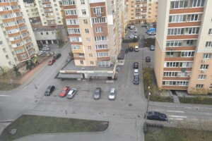 Продаж трикімнатної квартири в Хмельницькому, на вул. Лісогринівецька 30/2, район Озерна фото 2