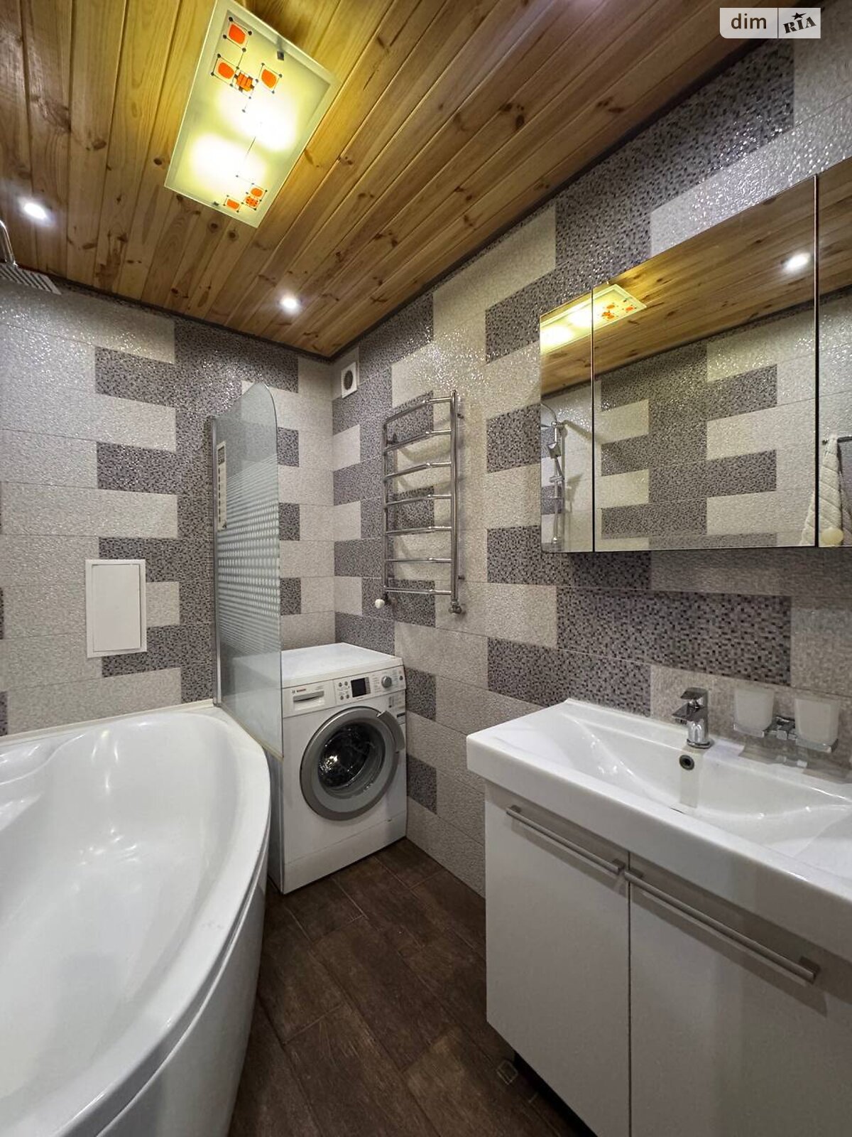 Продажа трехкомнатной квартиры в Хмельницком, на ул. Лесогриневецкая, район Озёрный фото 1 Продажа трехкомнатной квартиры в Хмельницком, на ул. Лесогриневецкая, район Озёрный фото 1