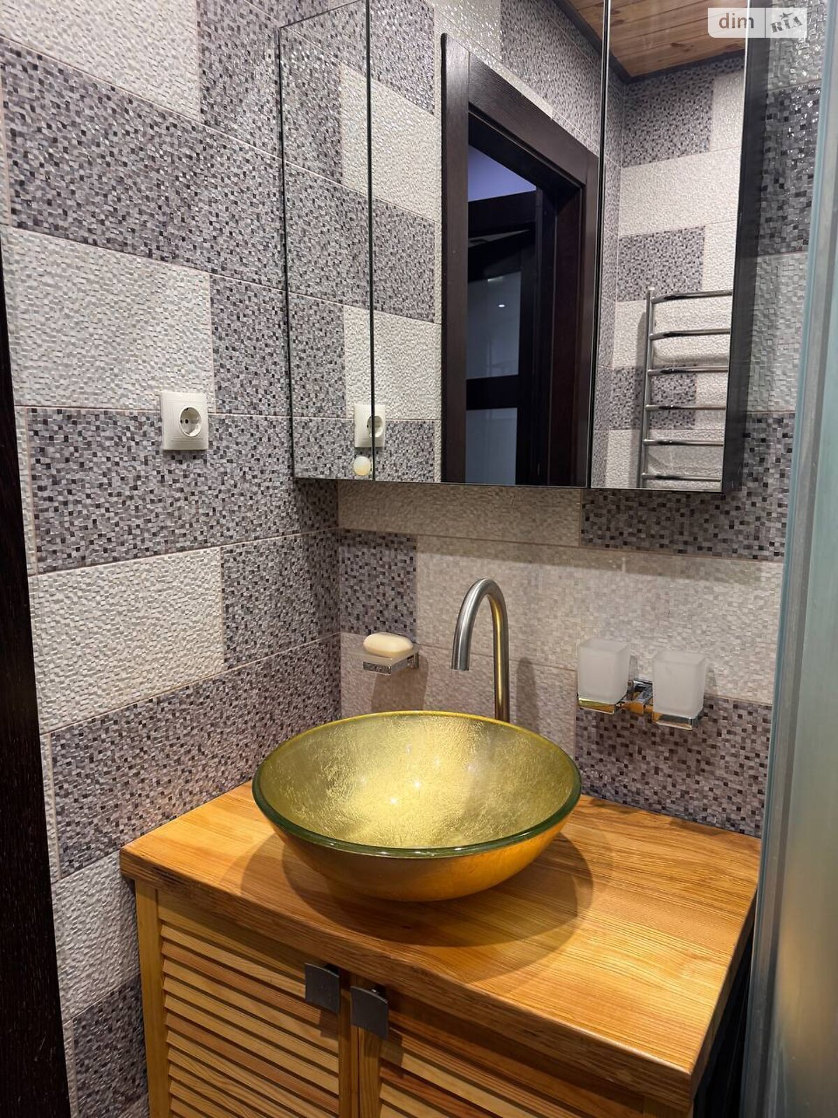 Продажа трехкомнатной квартиры в Хмельницком, на ул. Лесогриневецкая, район Озёрный фото 1 Продажа трехкомнатной квартиры в Хмельницком, на ул. Лесогриневецкая, район Озёрный фото 1