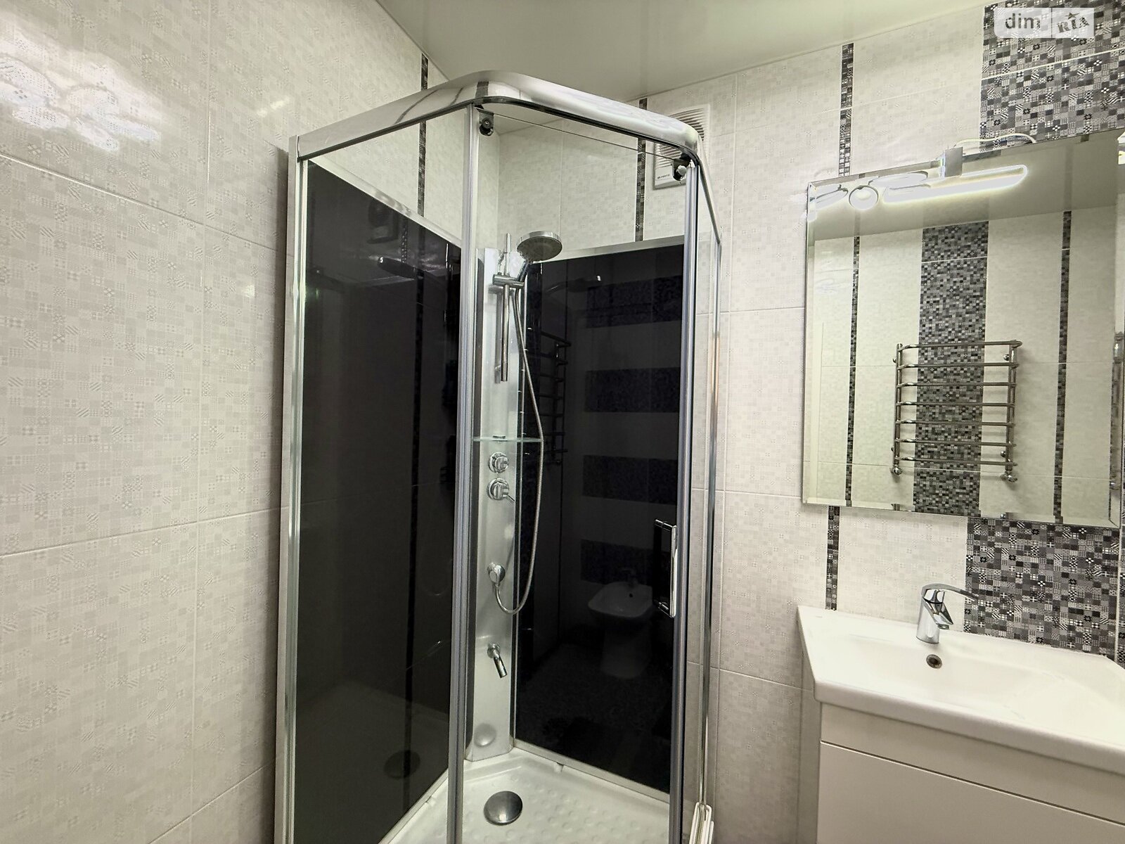 Продажа двухкомнатной квартиры в Хмельницком, на ул. Лесогриневецкая 18Б, район Озёрный фото 1