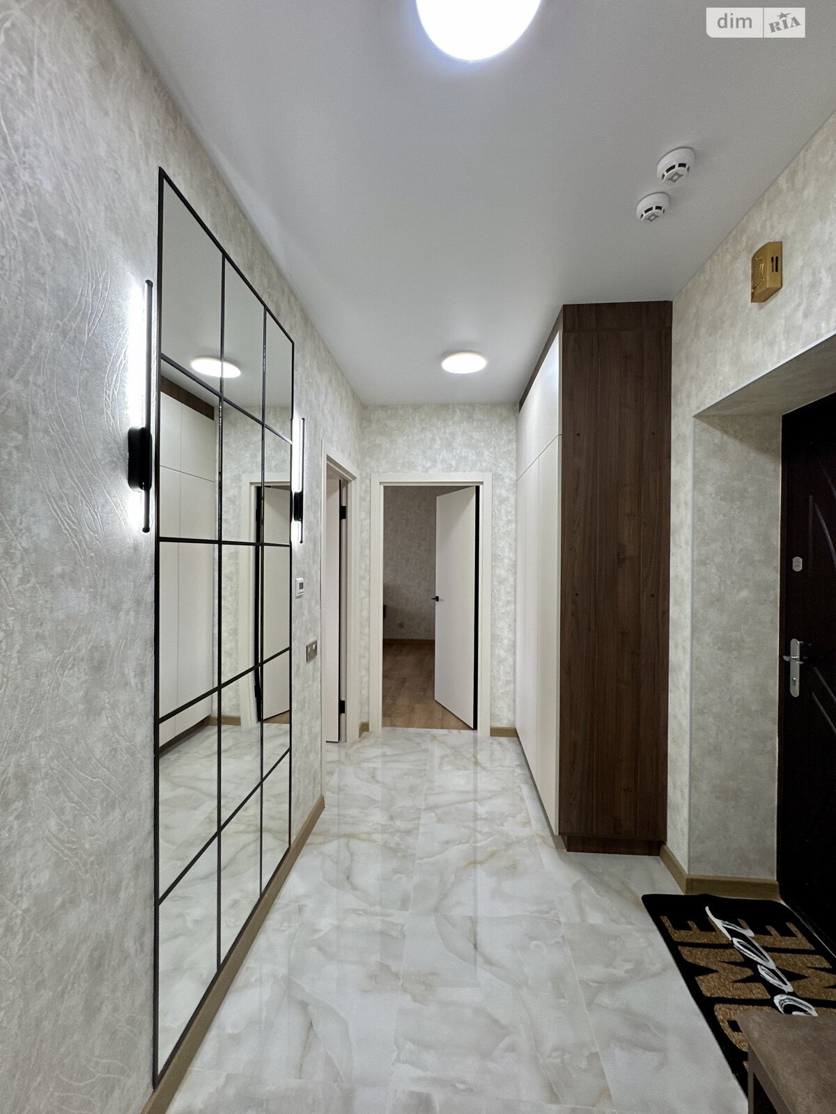 Продажа двухкомнатной квартиры в Хмельницком, на ул. Лесогриневецкая, район Озёрный фото 1 Продажа двухкомнатной квартиры в Хмельницком, на ул. Лесогриневецкая, район Озёрный фото 1