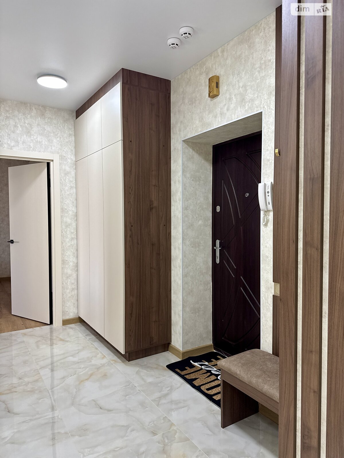 Продажа двухкомнатной квартиры в Хмельницком, на ул. Лесогриневецкая, район Озёрный фото 1 Продажа двухкомнатной квартиры в Хмельницком, на ул. Лесогриневецкая, район Озёрный фото 1