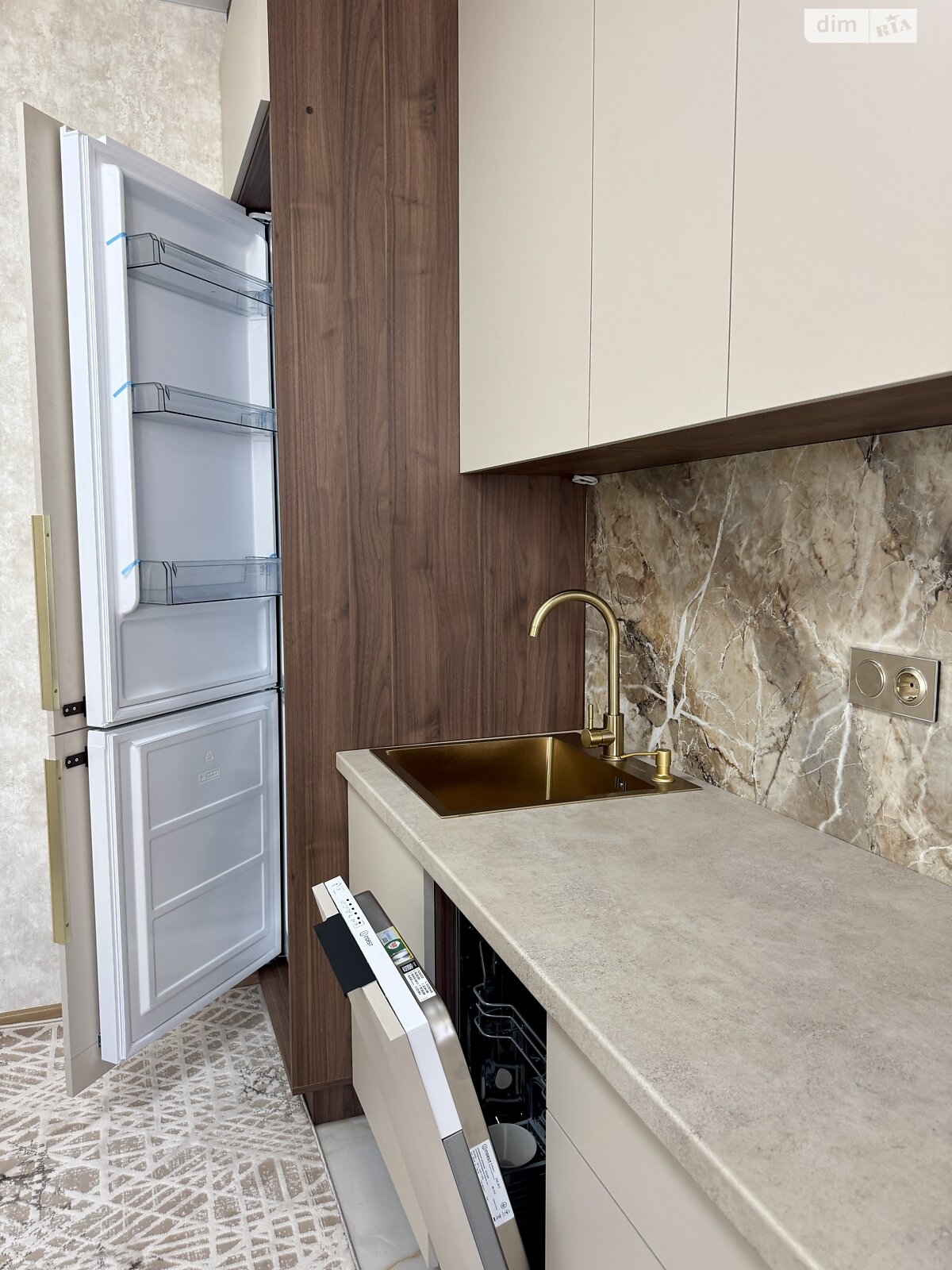 Продажа двухкомнатной квартиры в Хмельницком, на ул. Лесогриневецкая, район Озёрный фото 1 Продажа двухкомнатной квартиры в Хмельницком, на ул. Лесогриневецкая, район Озёрный фото 1