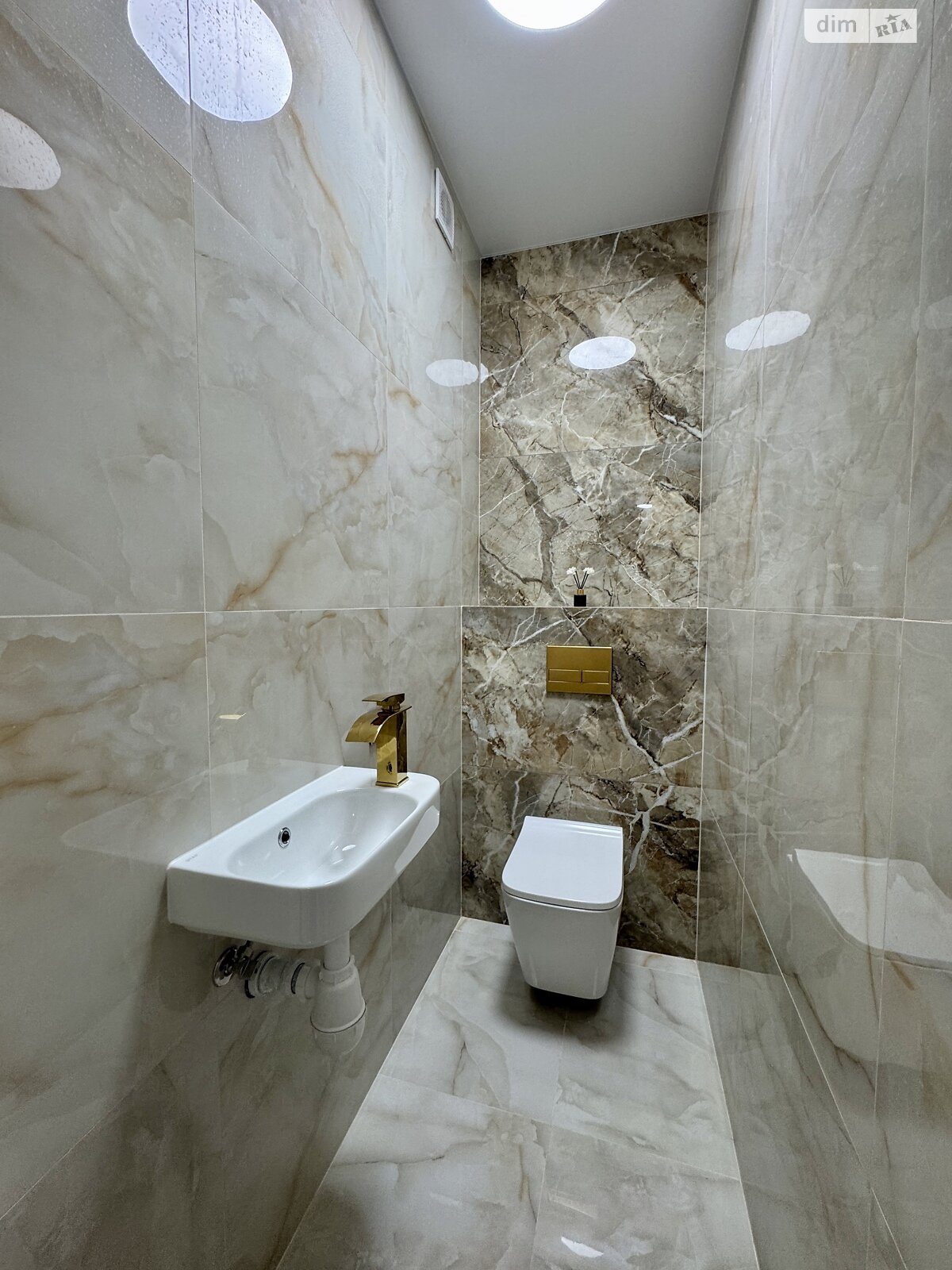 Продажа двухкомнатной квартиры в Хмельницком, на ул. Лесогриневецкая, район Озёрный фото 1 Продажа двухкомнатной квартиры в Хмельницком, на ул. Лесогриневецкая, район Озёрный фото 1