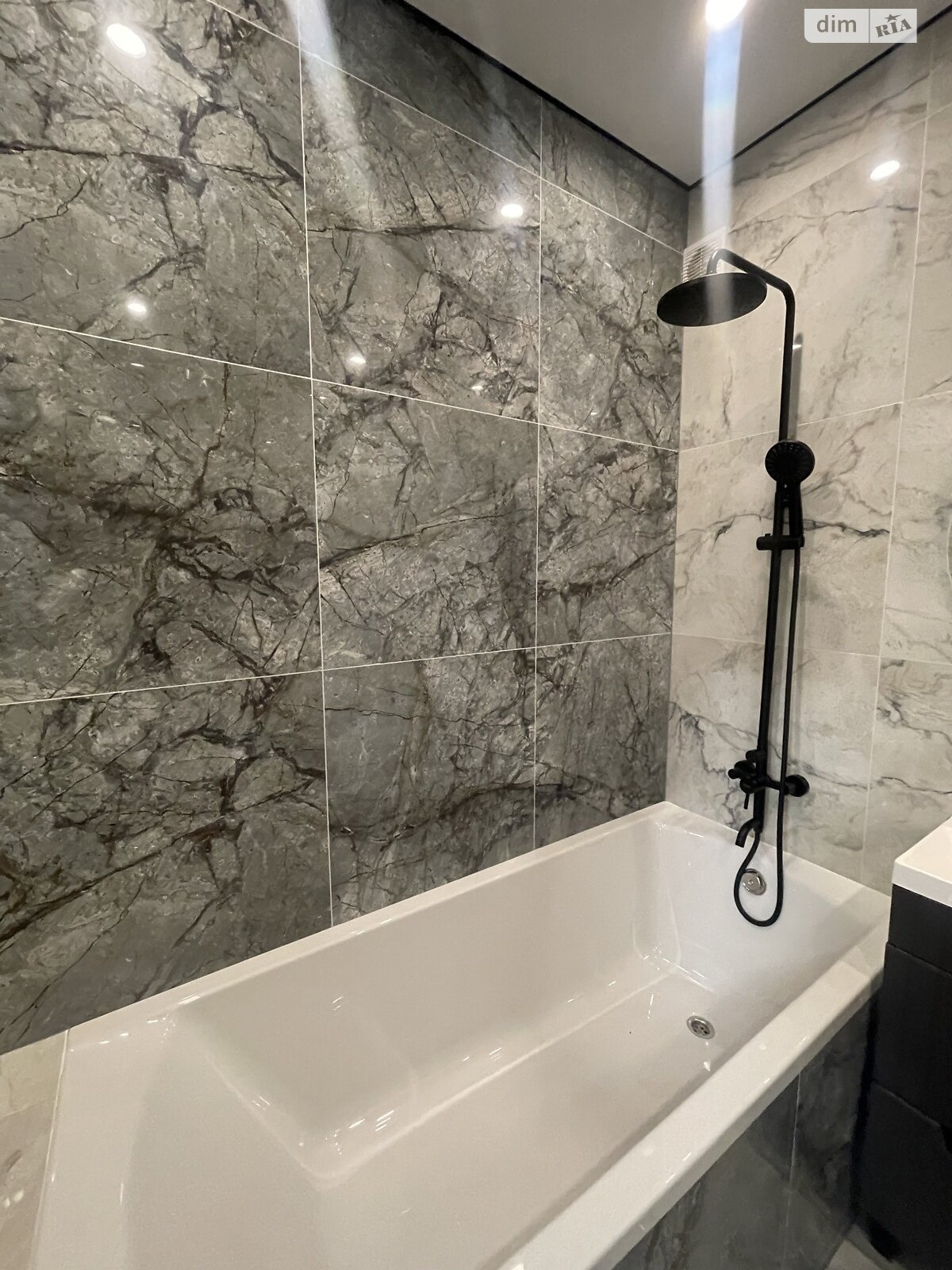 Продажа однокомнатной квартиры в Хмельницком, на ул. Лесогриневецкая 30, район Озёрный фото 1 Продажа однокомнатной квартиры в Хмельницком, на ул. Лесогриневецкая 30, район Озёрный фото 1