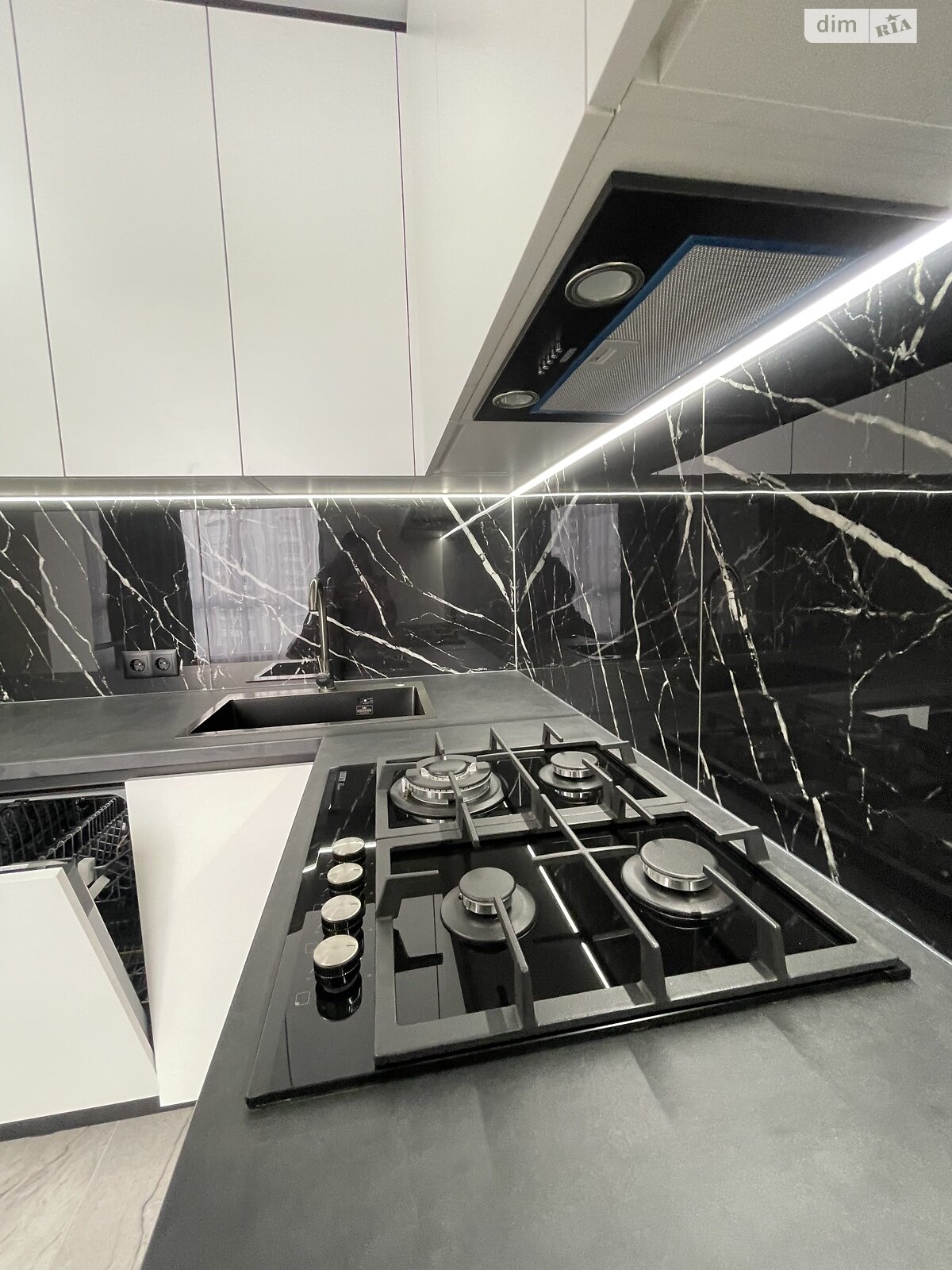 Продажа однокомнатной квартиры в Хмельницком, на ул. Лесогриневецкая 30, район Озёрный фото 1 Продажа однокомнатной квартиры в Хмельницком, на ул. Лесогриневецкая 30, район Озёрный фото 1