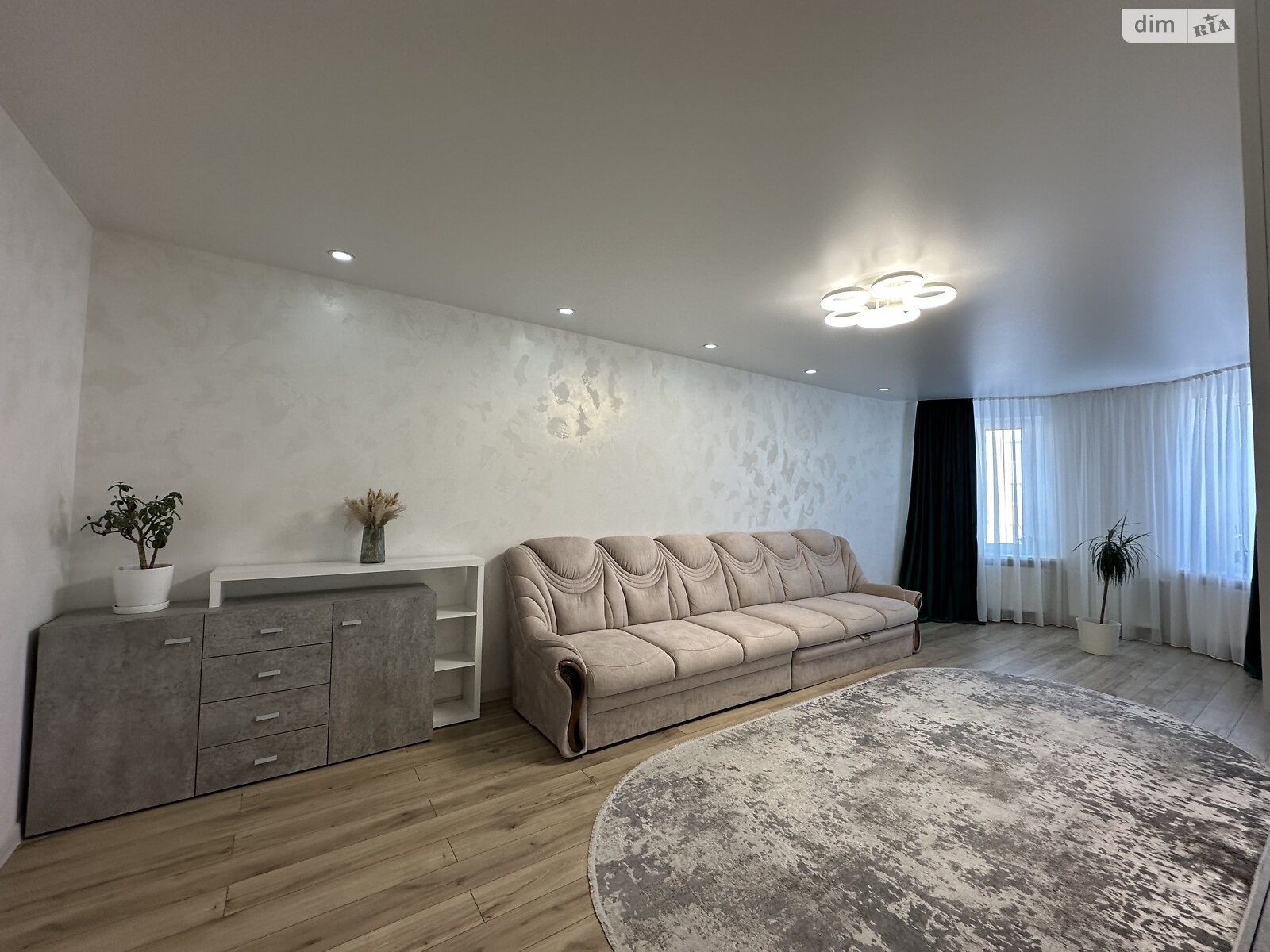 Продажа трехкомнатной квартиры в Хмельницком, на ул. Лесогриневецкая 30/6, район Озёрный фото 1