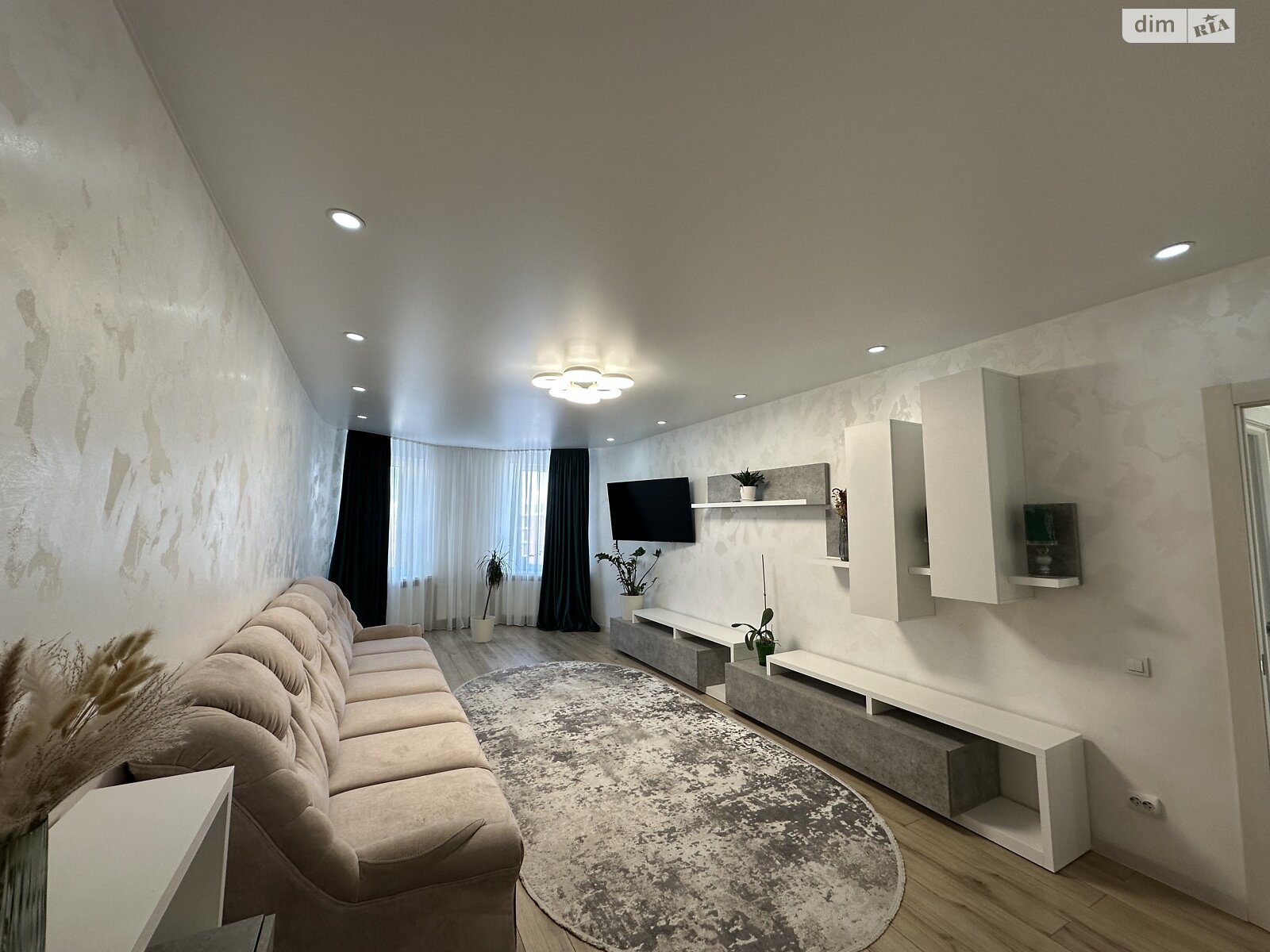 Продажа трехкомнатной квартиры в Хмельницком, на ул. Лесогриневецкая 30/6, район Озёрный фото 1