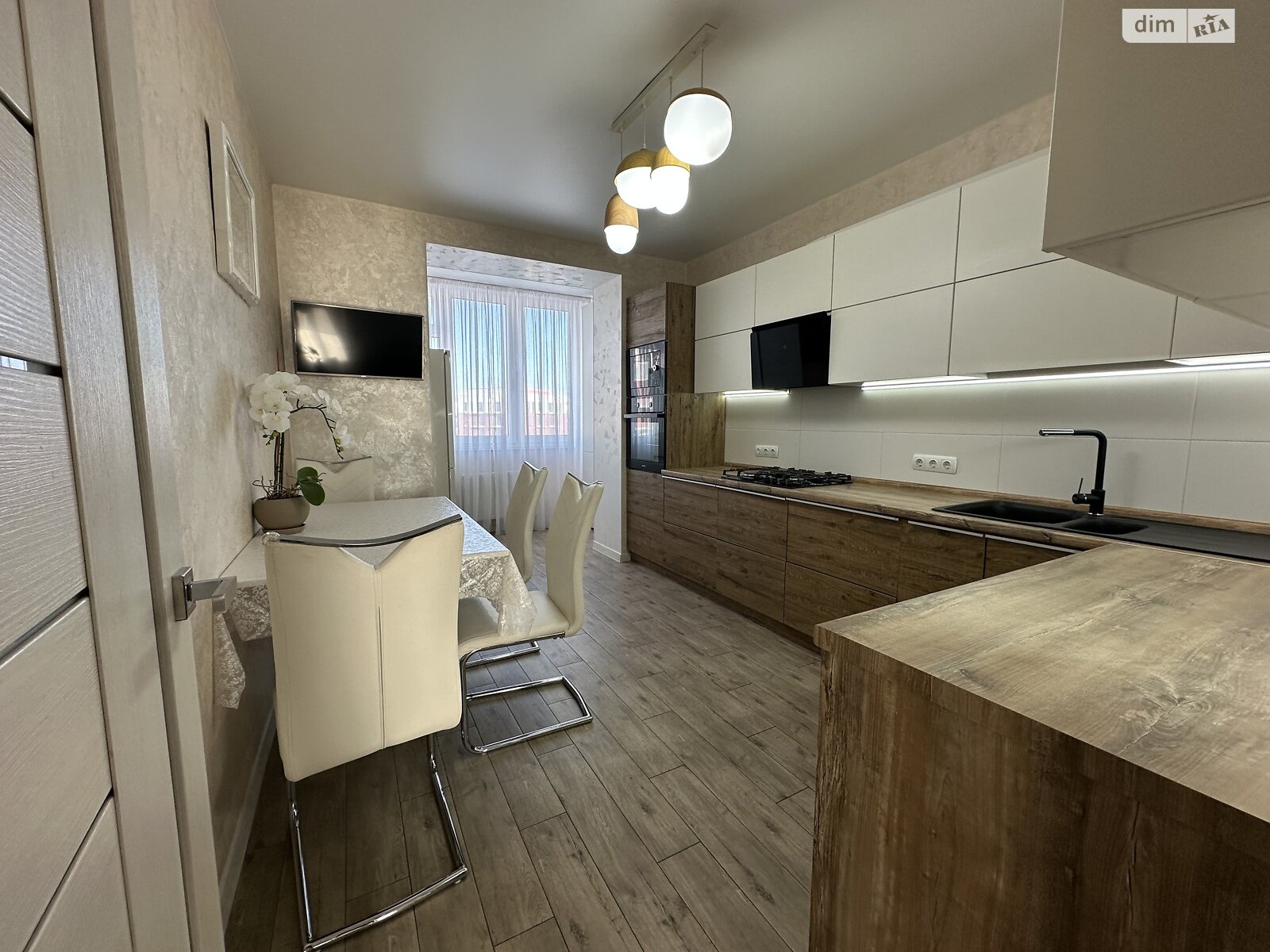 Продажа трехкомнатной квартиры в Хмельницком, на ул. Лесогриневецкая 30/6, район Озёрный фото 1