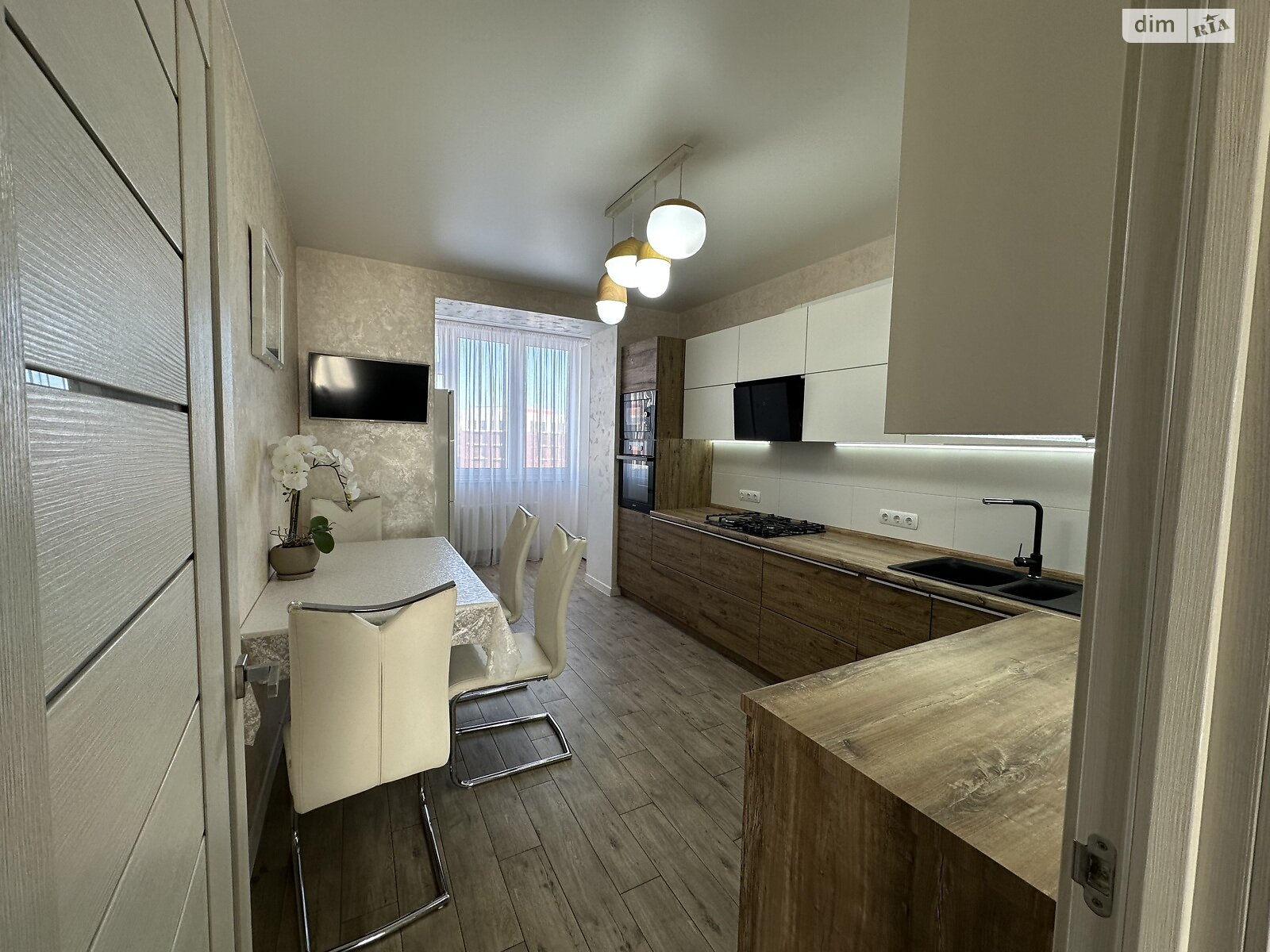 Продажа трехкомнатной квартиры в Хмельницком, на ул. Лесогриневецкая 30/6, район Озёрный фото 1