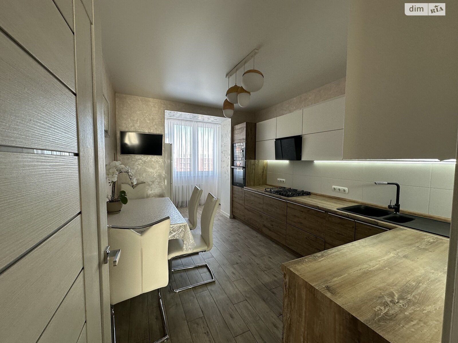 Продажа трехкомнатной квартиры в Хмельницком, на ул. Лесогриневецкая 30/6, район Озёрный фото 1