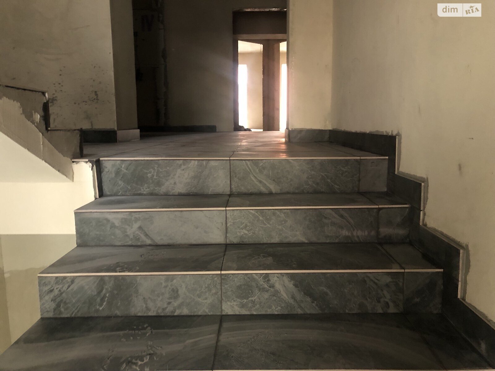 Продаж трикімнатної квартири в Хмельницькому, на пров. Панаса Мирного 9/1, район Озерна фото 1