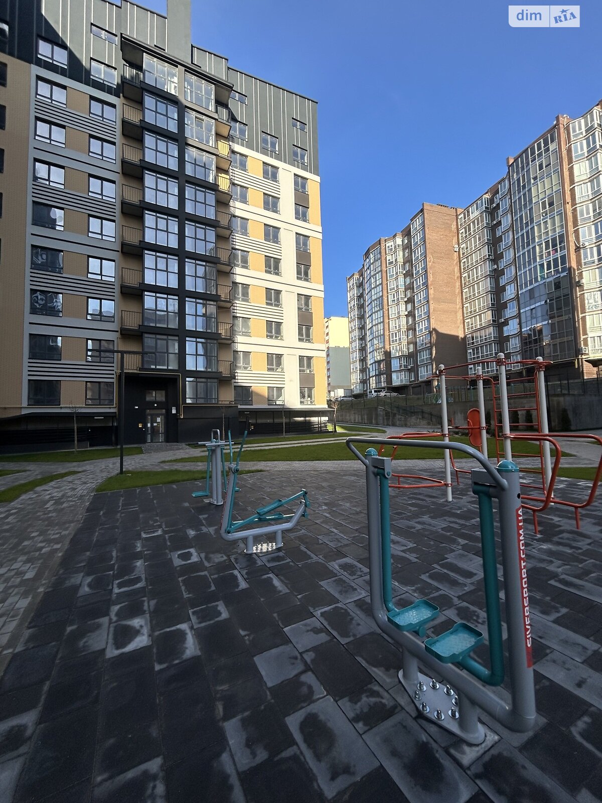 Продажа двухкомнатной квартиры в Хмельницком, на ул. Панаса Мирного 20, район Озёрный фото 1 Продажа двухкомнатной квартиры в Хмельницком, на ул. Панаса Мирного 20, район Озёрный фото 1