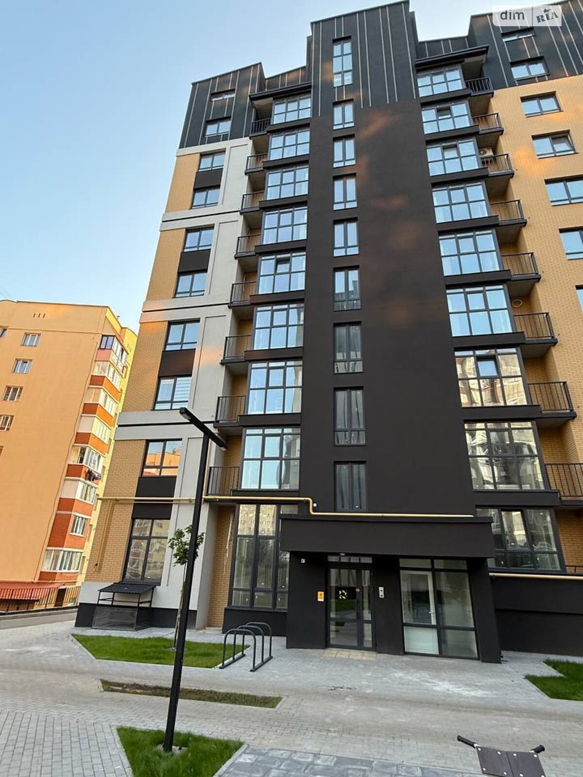 Продаж двокімнатної квартири в Хмельницькому, на вул. Панаса Мирного 20, район Озерна фото 1 Продаж двокімнатної квартири в Хмельницькому, на вул. Панаса Мирного 20, район Озерна фото 1