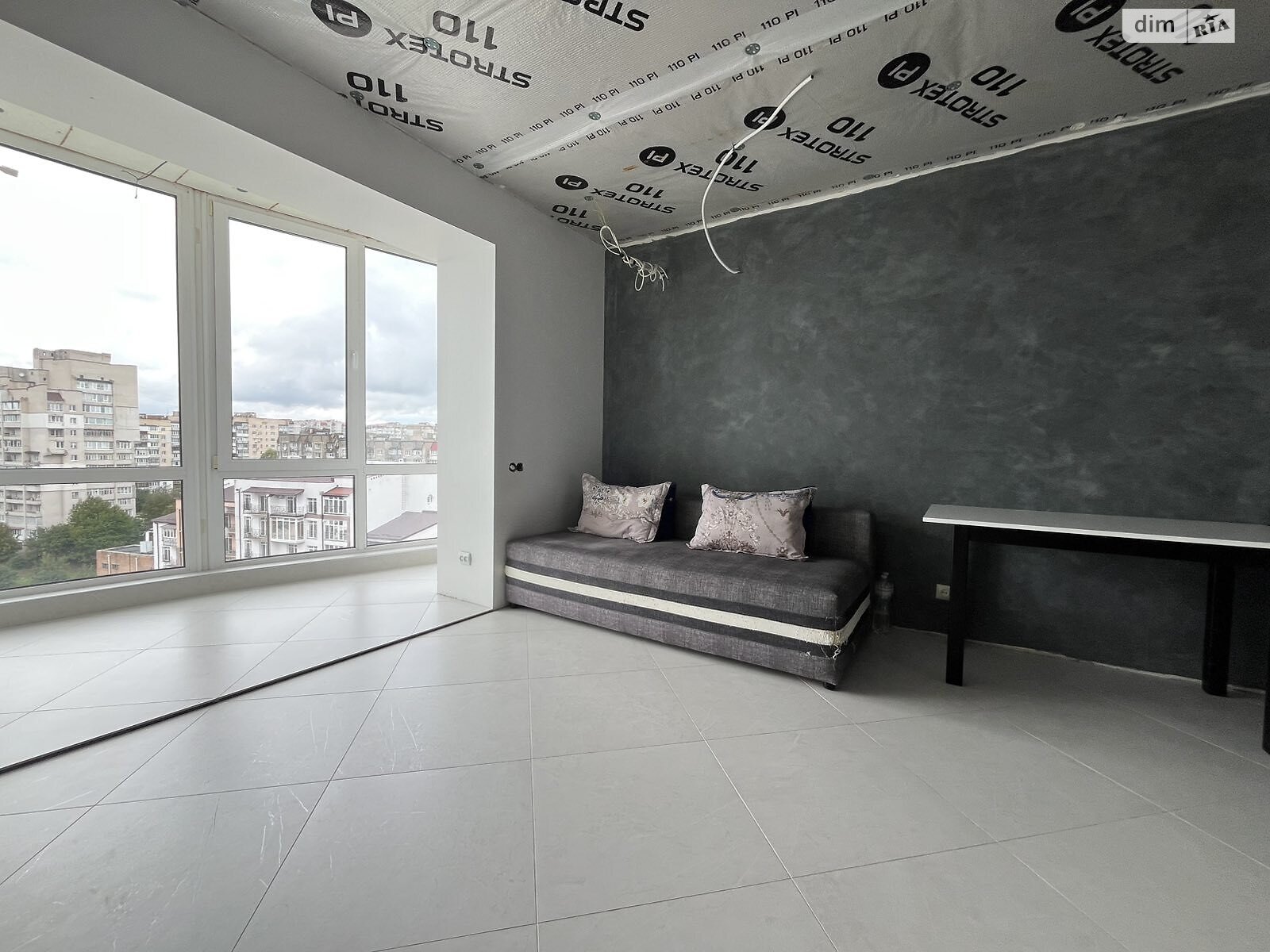 Продаж однокімнатної квартири в Хмельницькому, на вул. Панаса Мирного, район Озерна фото 1 Продаж однокімнатної квартири в Хмельницькому, на вул. Панаса Мирного, район Озерна фото 1