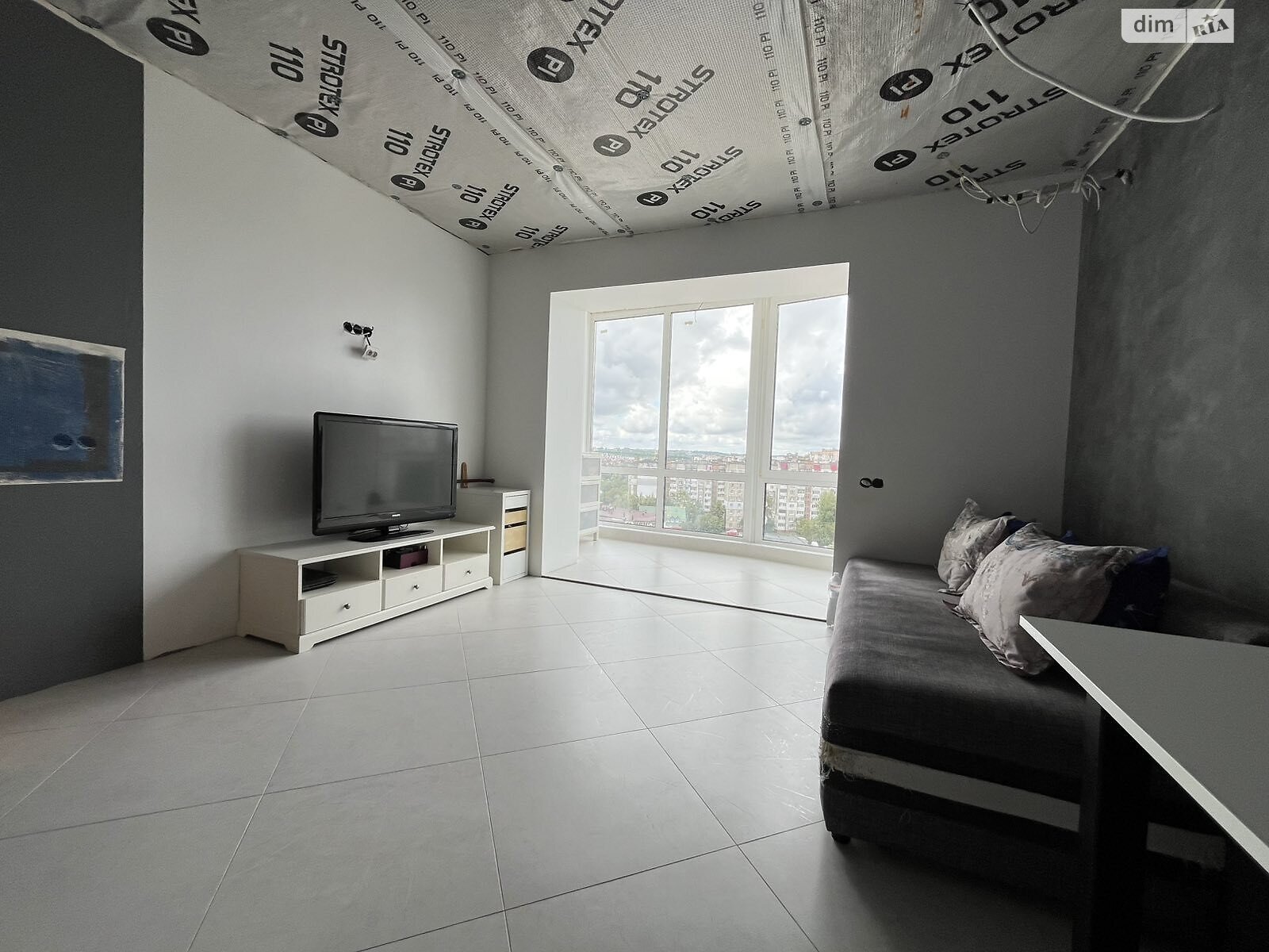 Продаж однокімнатної квартири в Хмельницькому, на вул. Панаса Мирного, район Озерна фото 1 Продаж однокімнатної квартири в Хмельницькому, на вул. Панаса Мирного, район Озерна фото 1