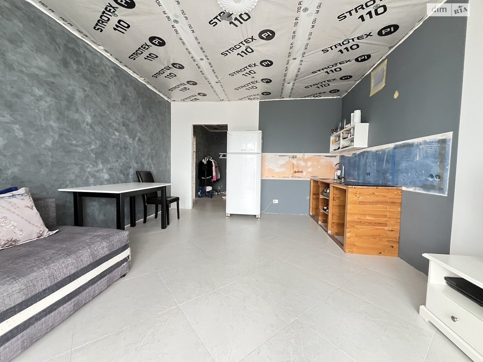 Продаж однокімнатної квартири в Хмельницькому, на вул. Панаса Мирного, район Озерна фото 1 Продаж однокімнатної квартири в Хмельницькому, на вул. Панаса Мирного, район Озерна фото 1