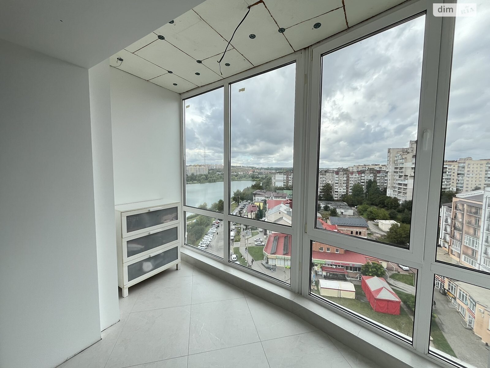 Продаж однокімнатної квартири в Хмельницькому, на вул. Панаса Мирного, район Озерна фото 1 Продаж однокімнатної квартири в Хмельницькому, на вул. Панаса Мирного, район Озерна фото 1