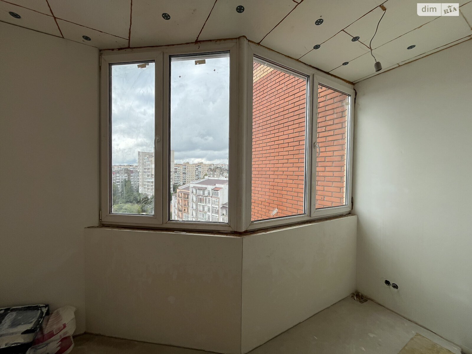 Продаж однокімнатної квартири в Хмельницькому, на вул. Панаса Мирного, район Озерна фото 1 Продаж однокімнатної квартири в Хмельницькому, на вул. Панаса Мирного, район Озерна фото 1